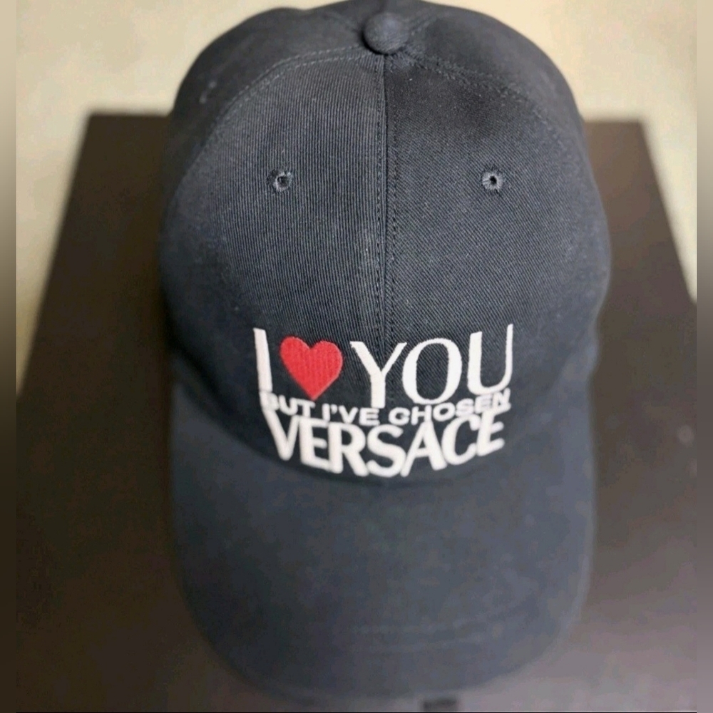 VERSACE I Love You Baseball Hat w Metal Medusa Adjust Buckle Blk XL Size 60 - Picture 2 of 7